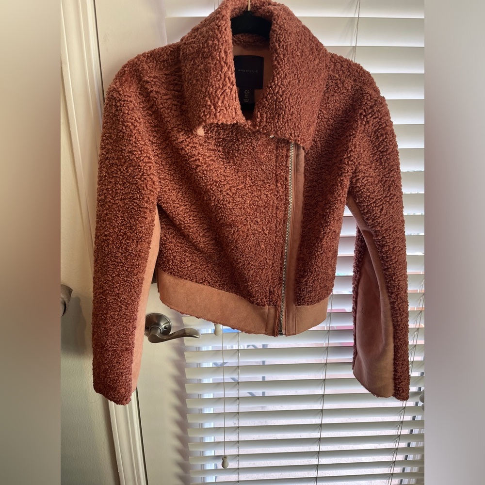 *NWOT* Amaryllis suede and boucle blend jacket